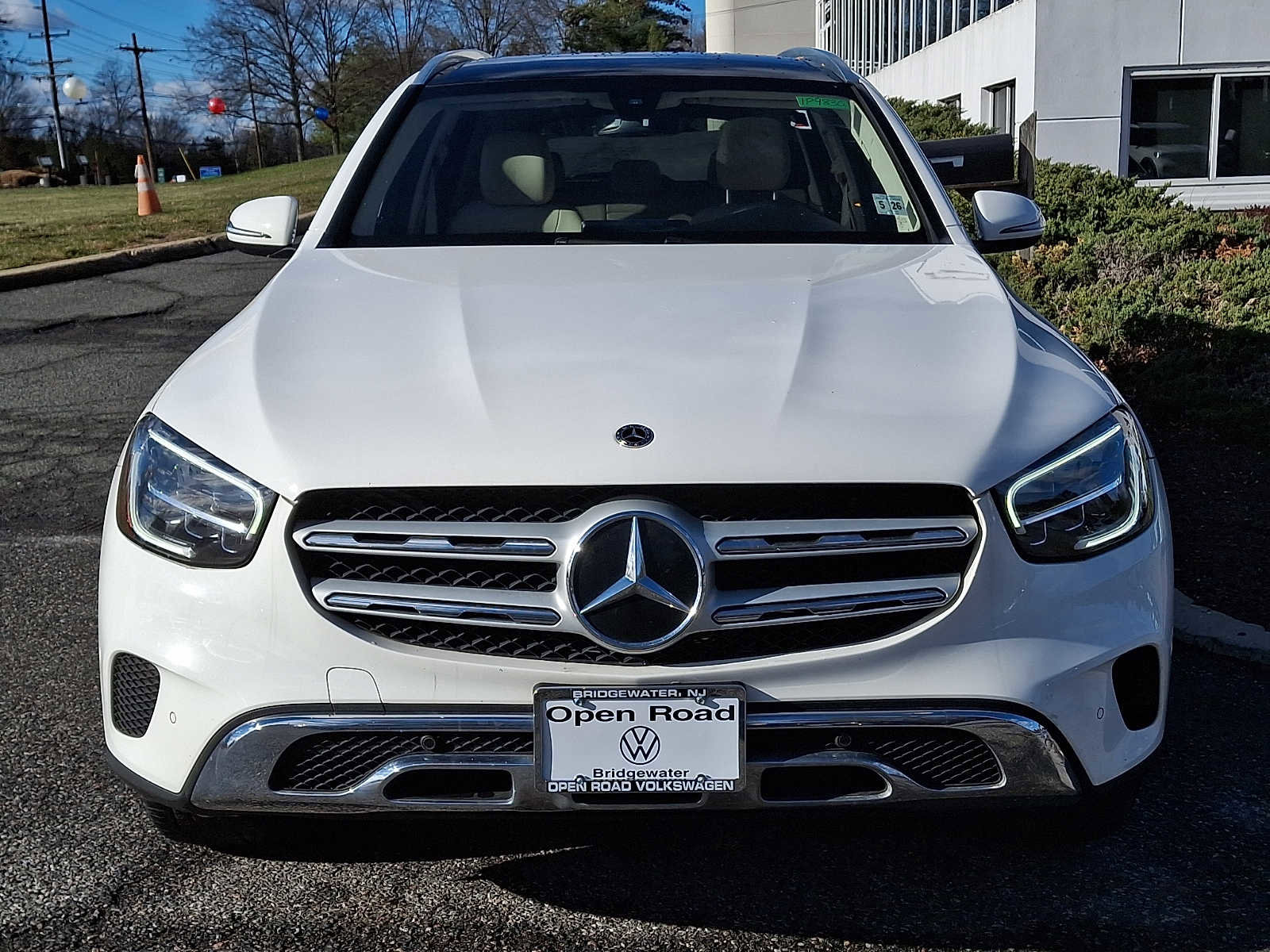 Used 2021 Mercedes-Benz GLC 300 4MATIC image 2