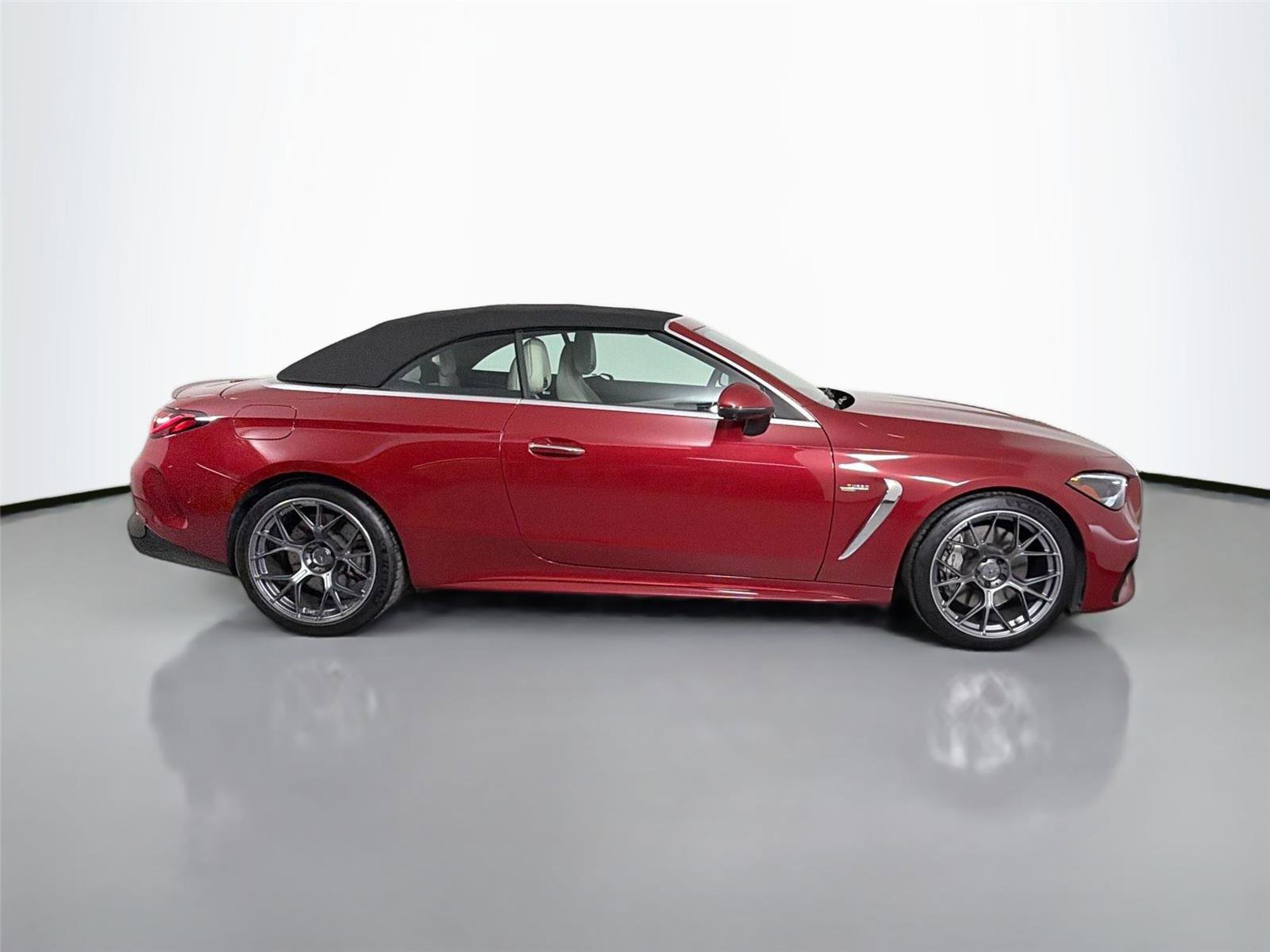 Used 2025 Mercedes-Benz CLE 53 AMG 4MATIC Cabriolet image 8