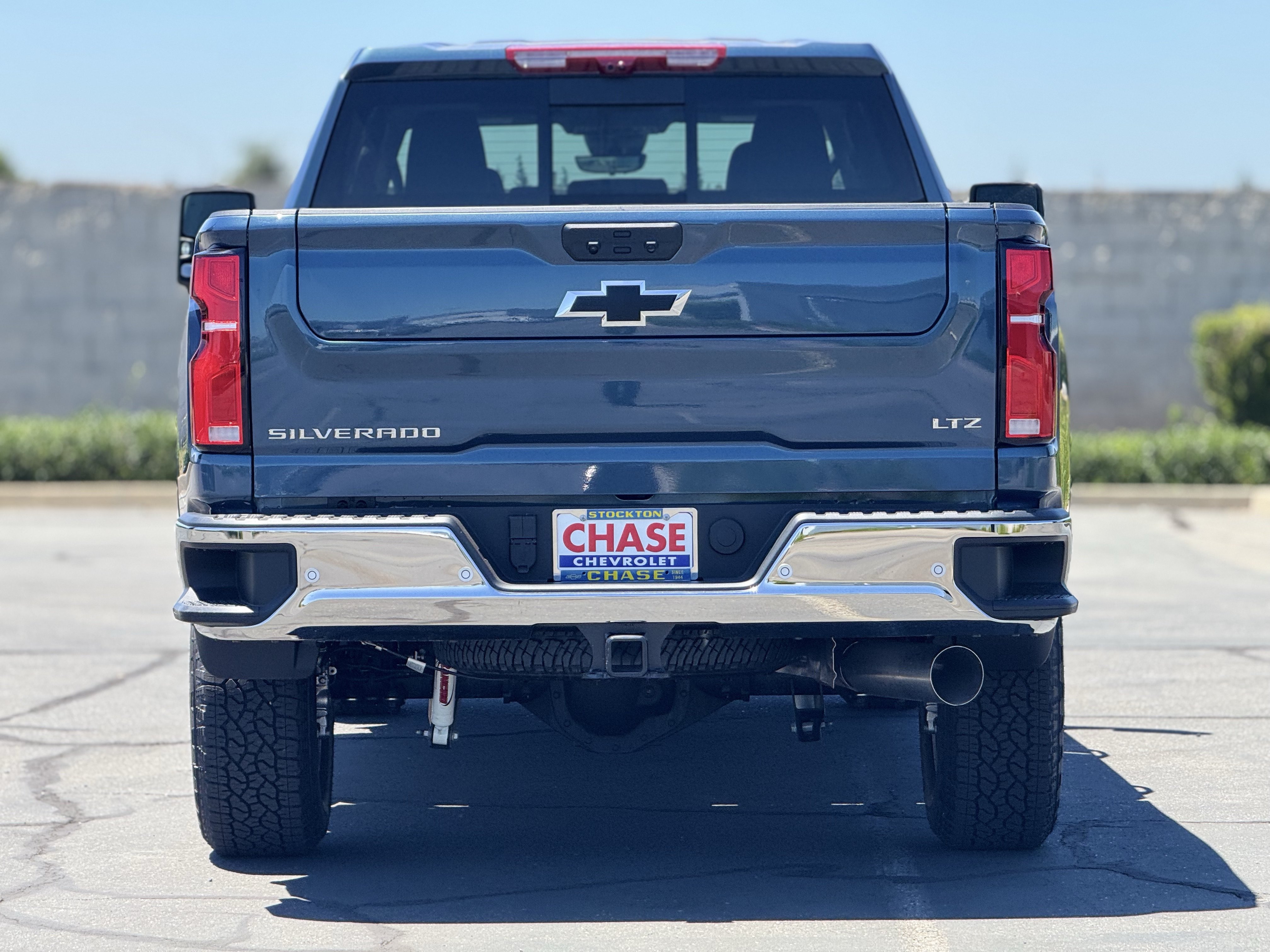 New 2026 Chevrolet Silverado 2500 LTZ w/ LTZ Plus Package AWD/4WD image 6