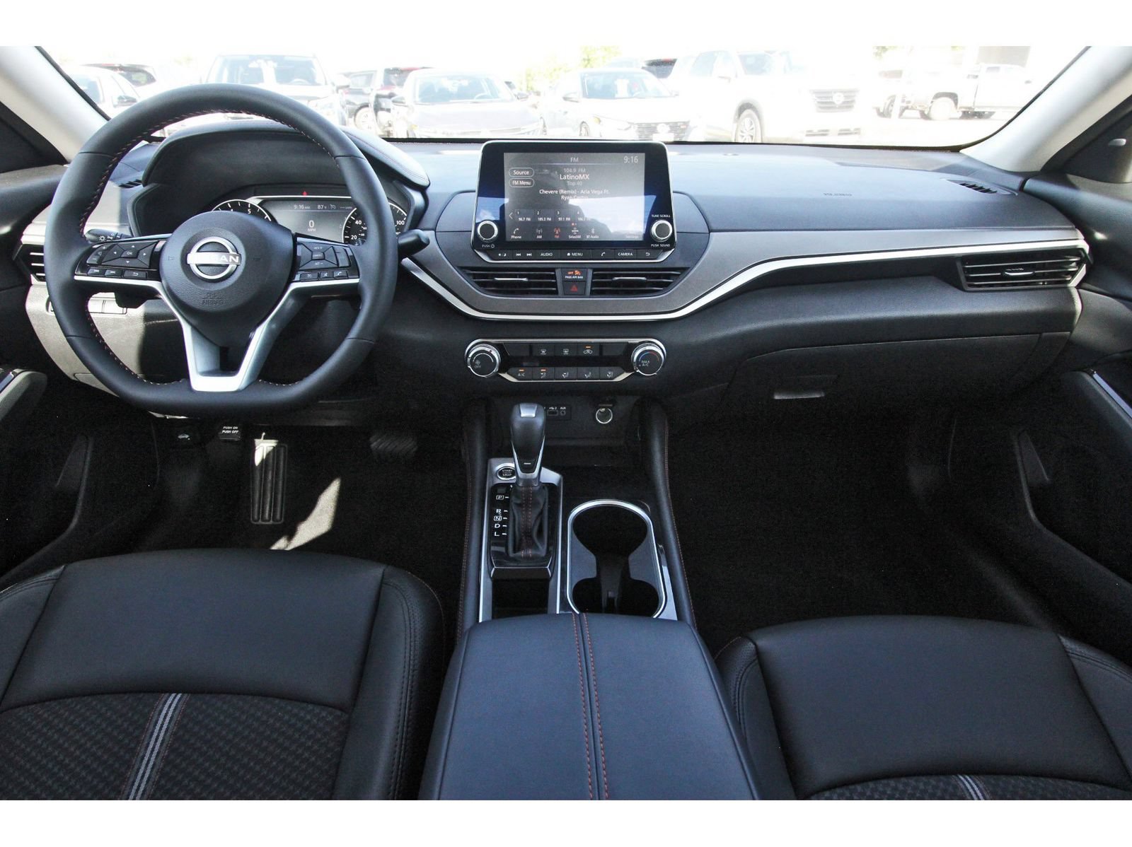 Certified 2025 Nissan Altima 2.5 SR FWD image 12