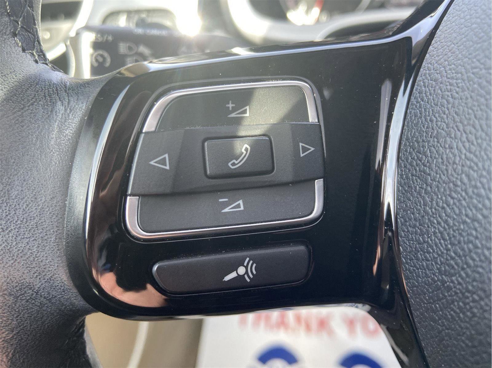 Used 2013 Volkswagen Beetle 2.5 image 24