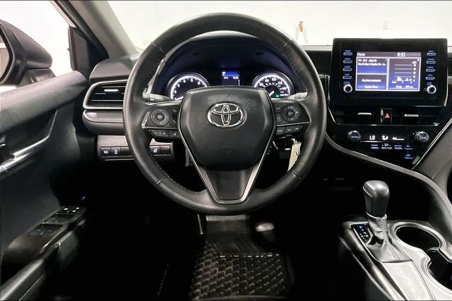 Used 2024 Toyota Camry SE image 8