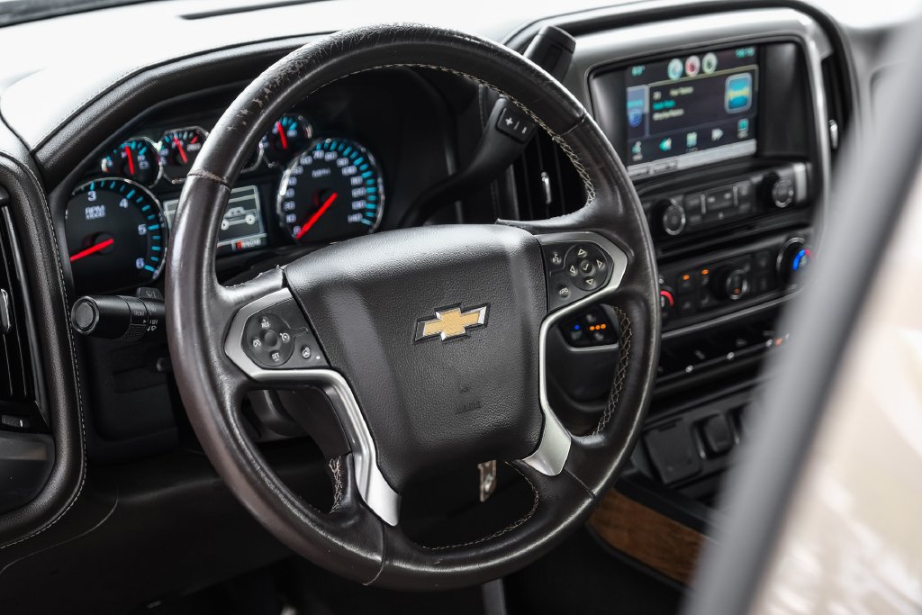 Used 2015 Chevrolet Silverado 1500 LTZ w/ LTZ Plus Package RWD image 12