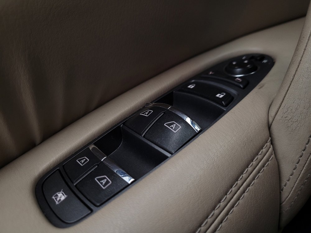 Used 2018 Nissan Armada SL image 27