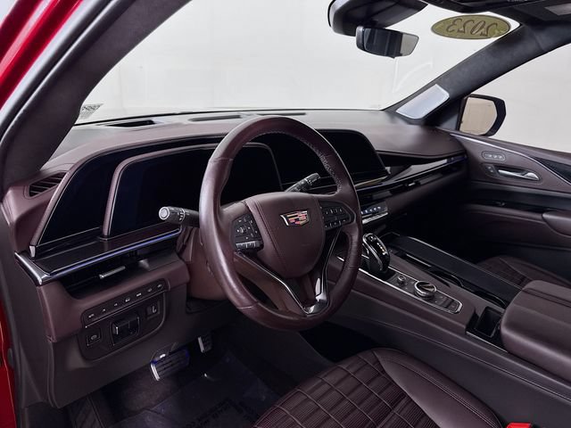 Used 2023 Cadillac Escalade Sport Platinum AWD/4WD image 10