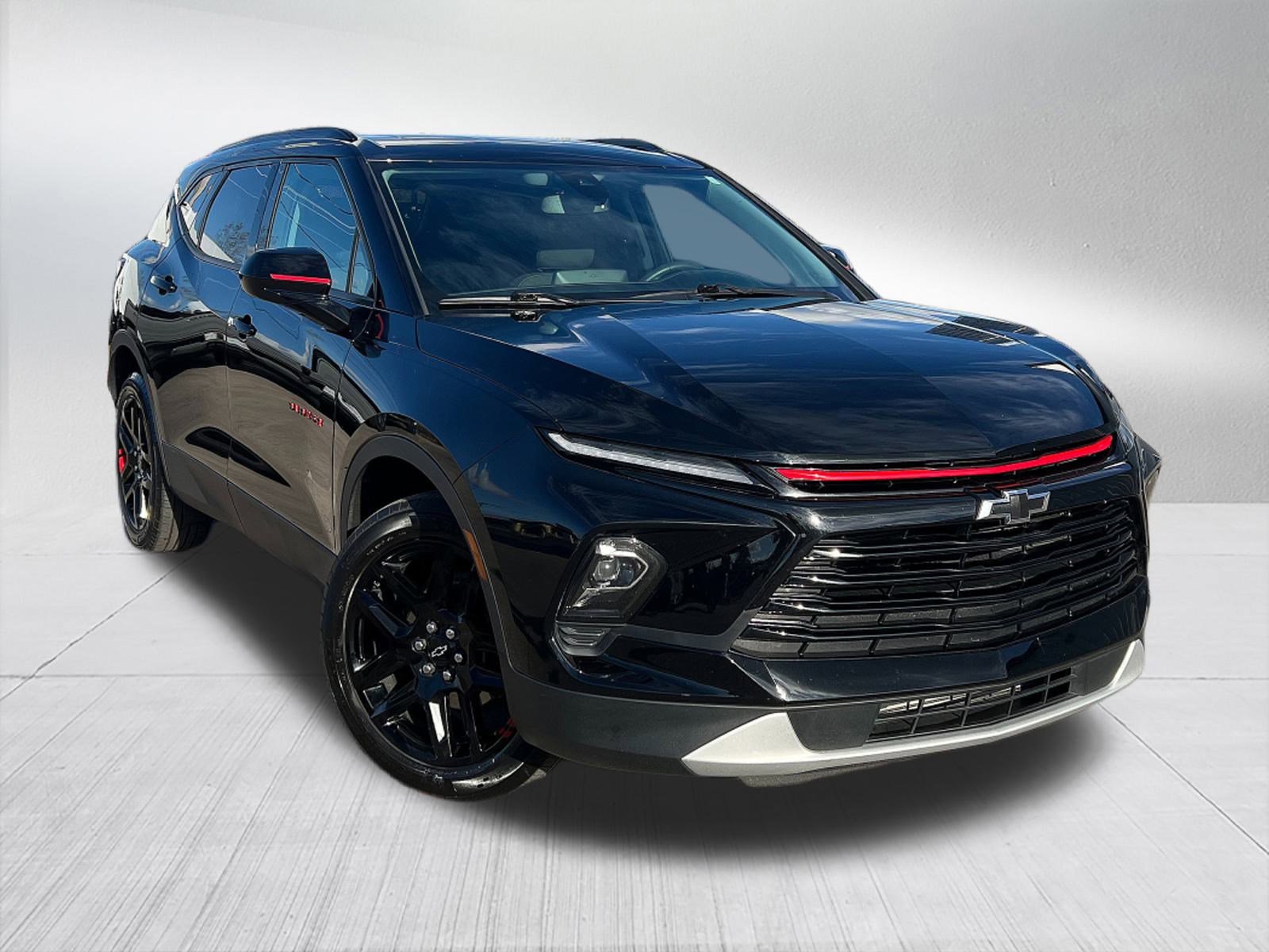 Used 2024 Chevrolet Blazer LT w/ Redline Edition image 2