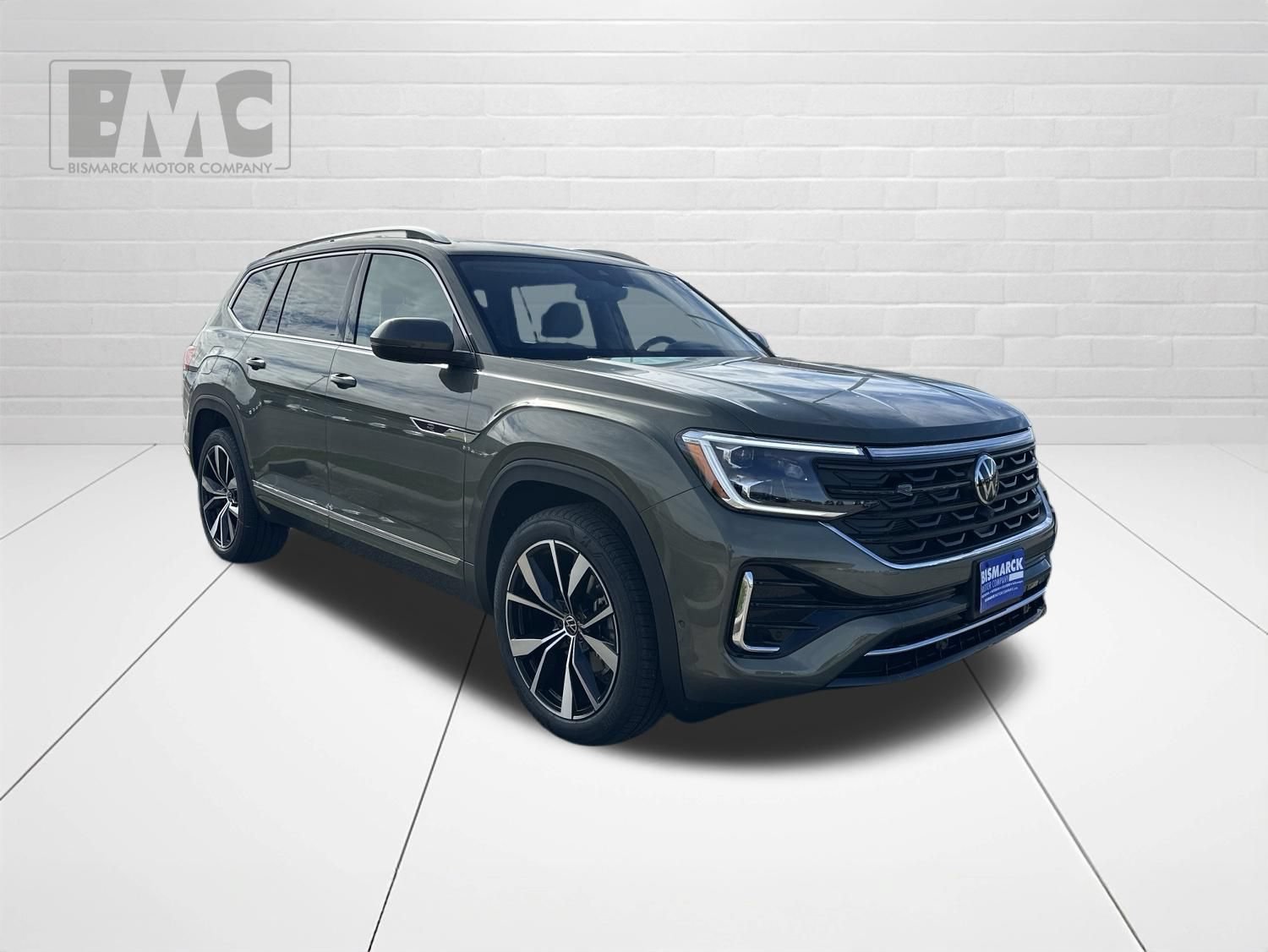 New 2026 Volkswagen Atlas SEL Premium R-Line AWD/4WD image 2