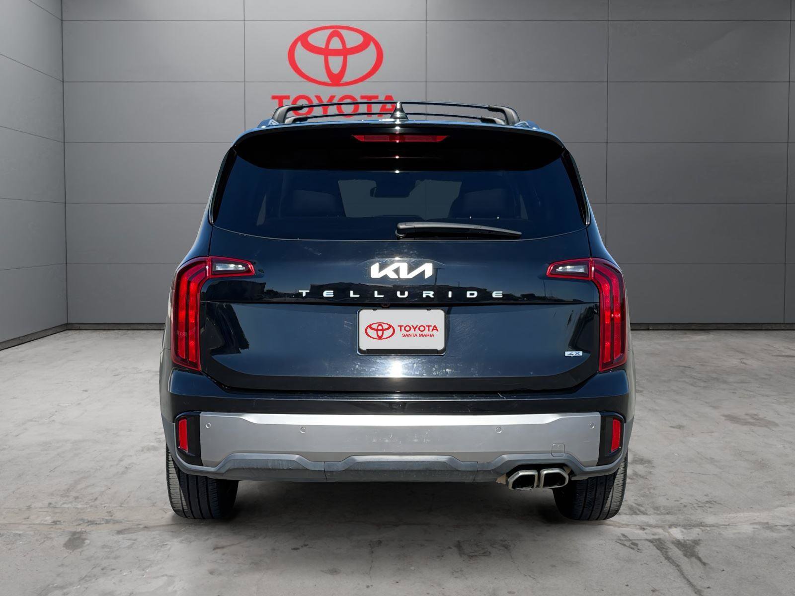Used 2025 Kia Telluride S image 4