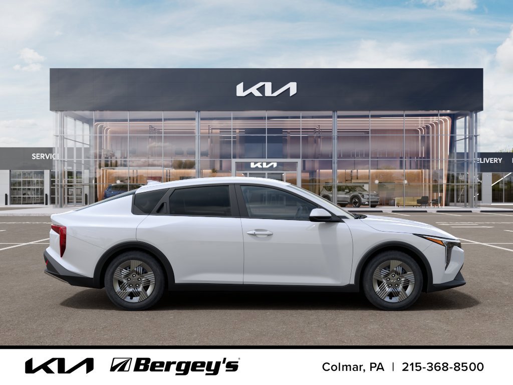 New 2026 Kia K4 FWD image 9