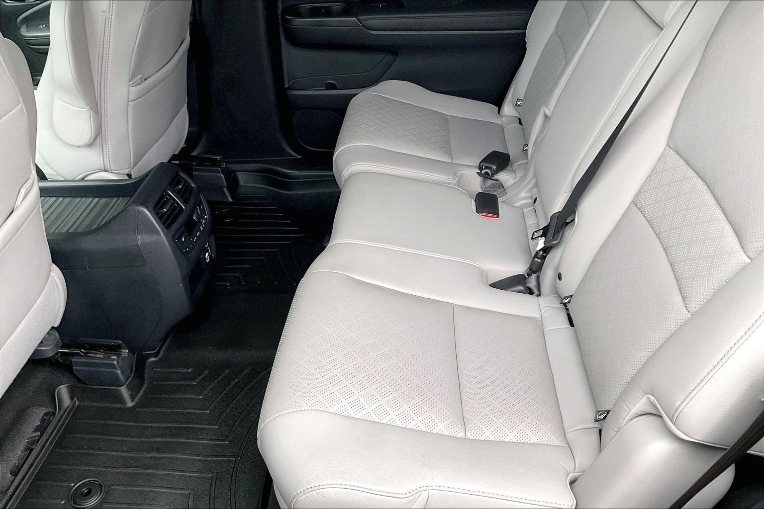 Used 2020 Honda Passport Elite image 16