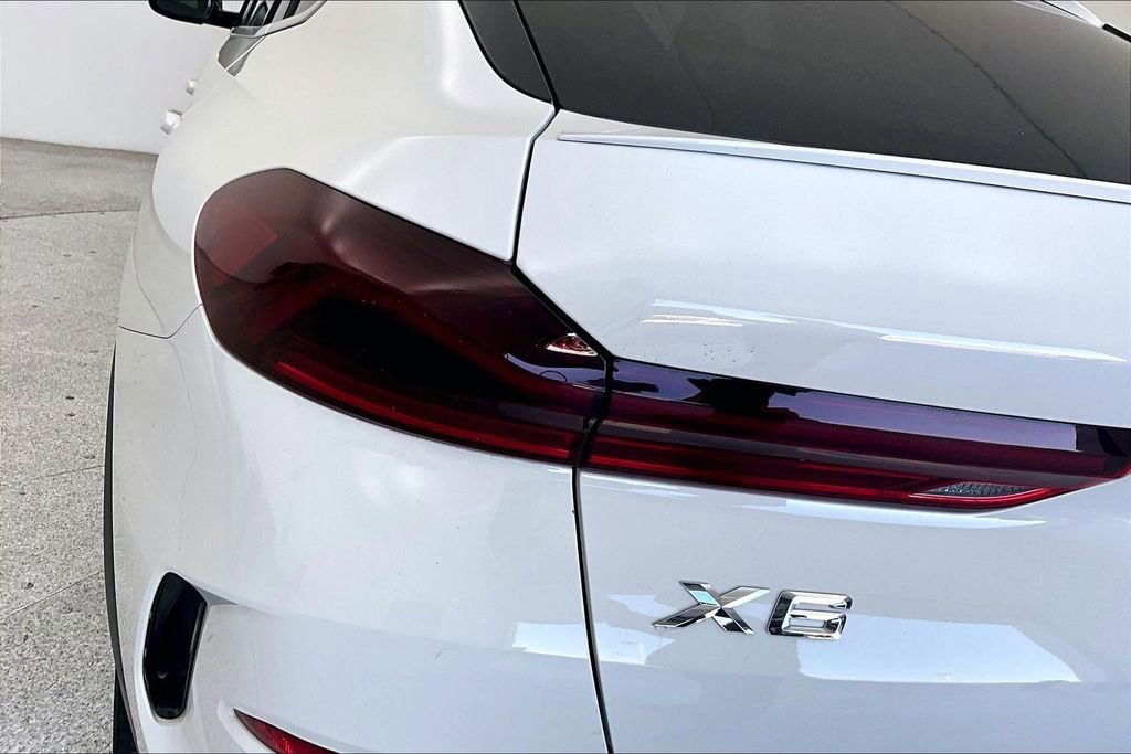 Used 2023 BMW X6 xDrive40i w/ Premium Package image 38