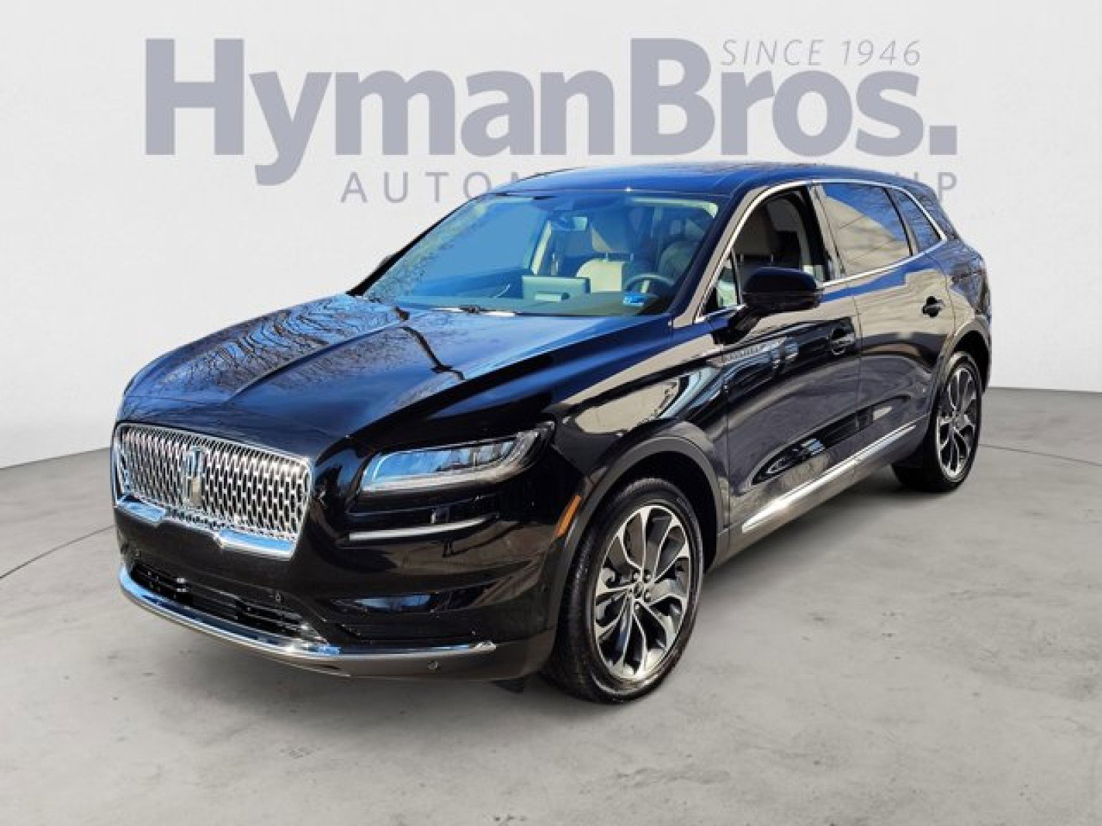 Used 2023 Lincoln Nautilus Reserve w/ Equipment Group 201A image 7