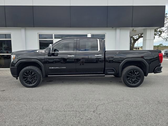 Certified 2022 GMC Sierra 2500 Denali w/ Denali Black Diamond Edition image 4