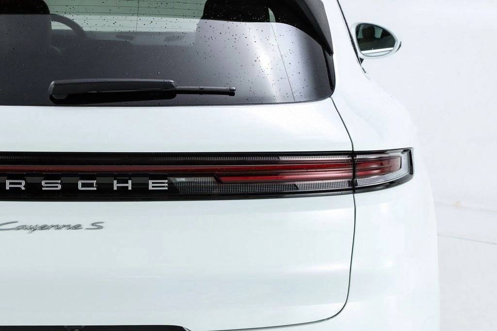 New 2026 Porsche Cayenne S image 16