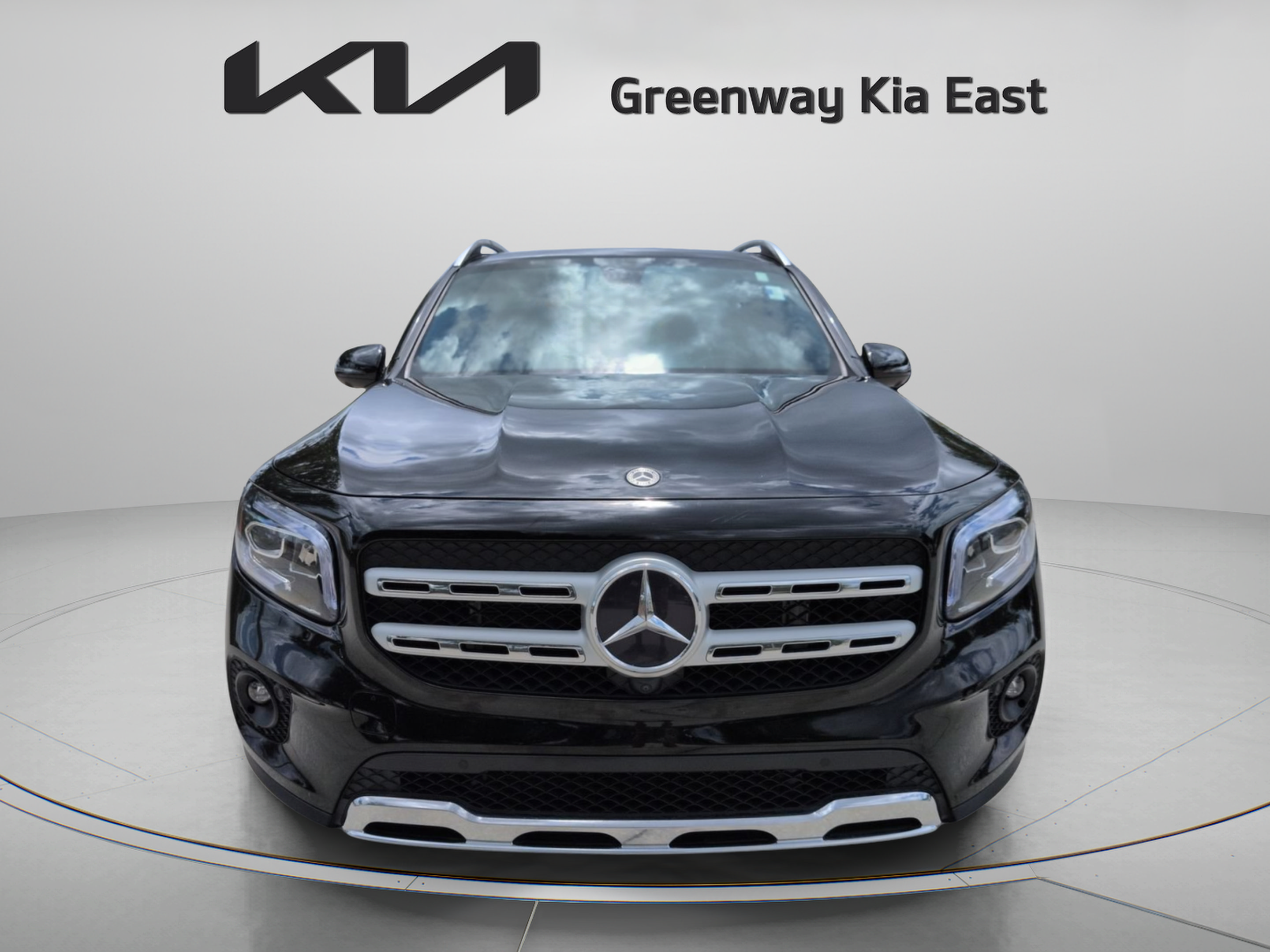 Used 2022 Mercedes-Benz GLB 250 4MATIC image 11
