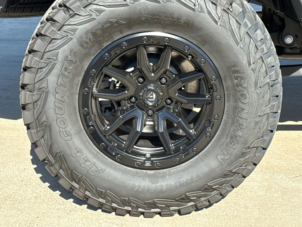 New 2025 Jeep Gladiator Sport image 10