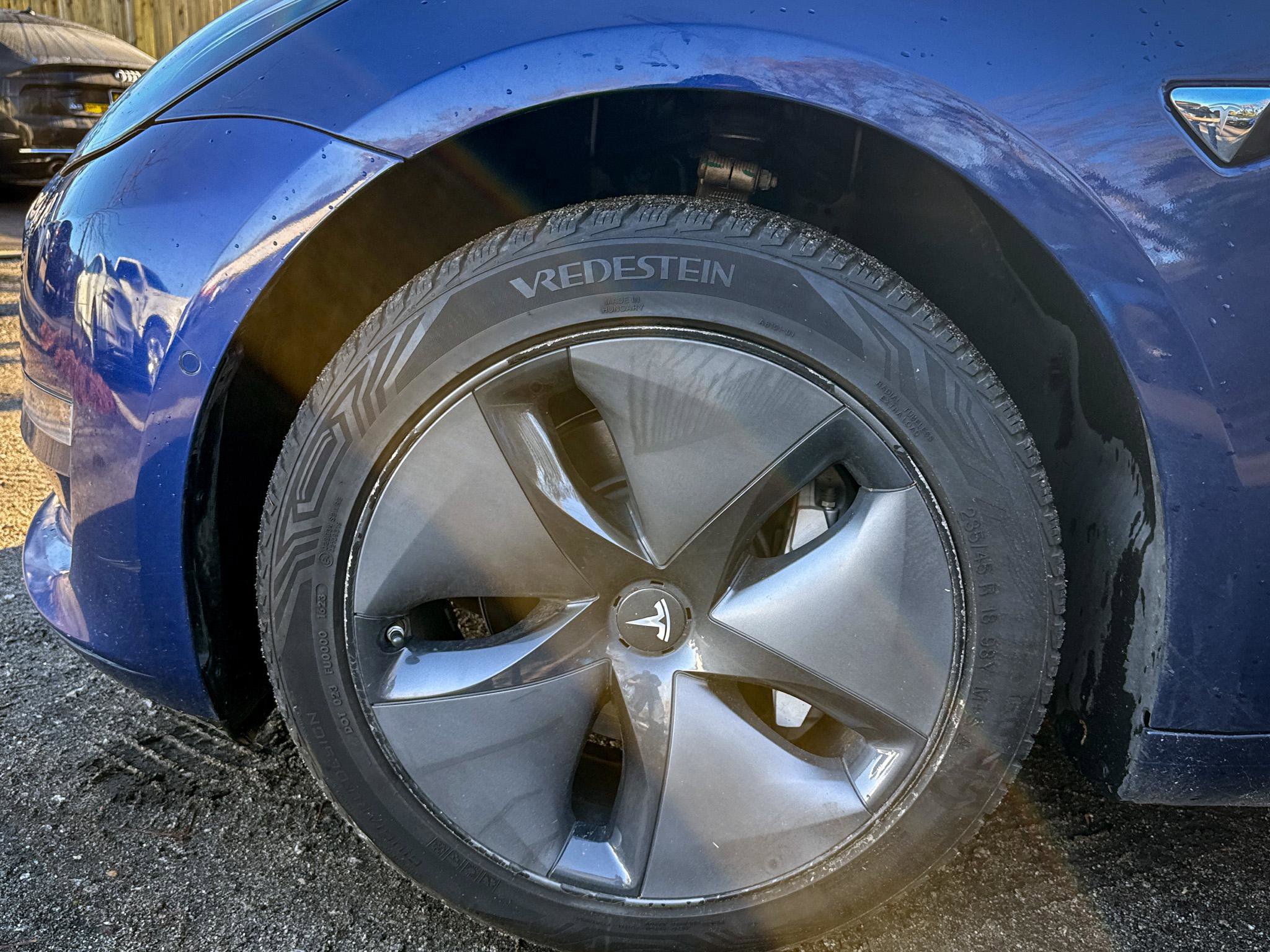 Used 2018 Tesla Model 3 Long Range image 3