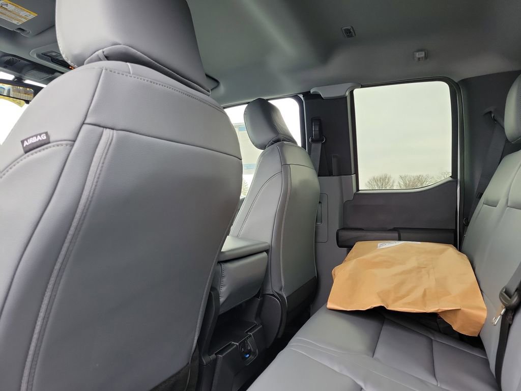 New 2026 Ford F450 XL w/ XL Chrome Package image 18
