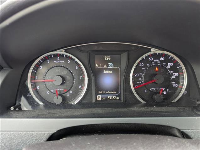 Used 2015 Toyota Camry SE w/ Moonroof Package image 11