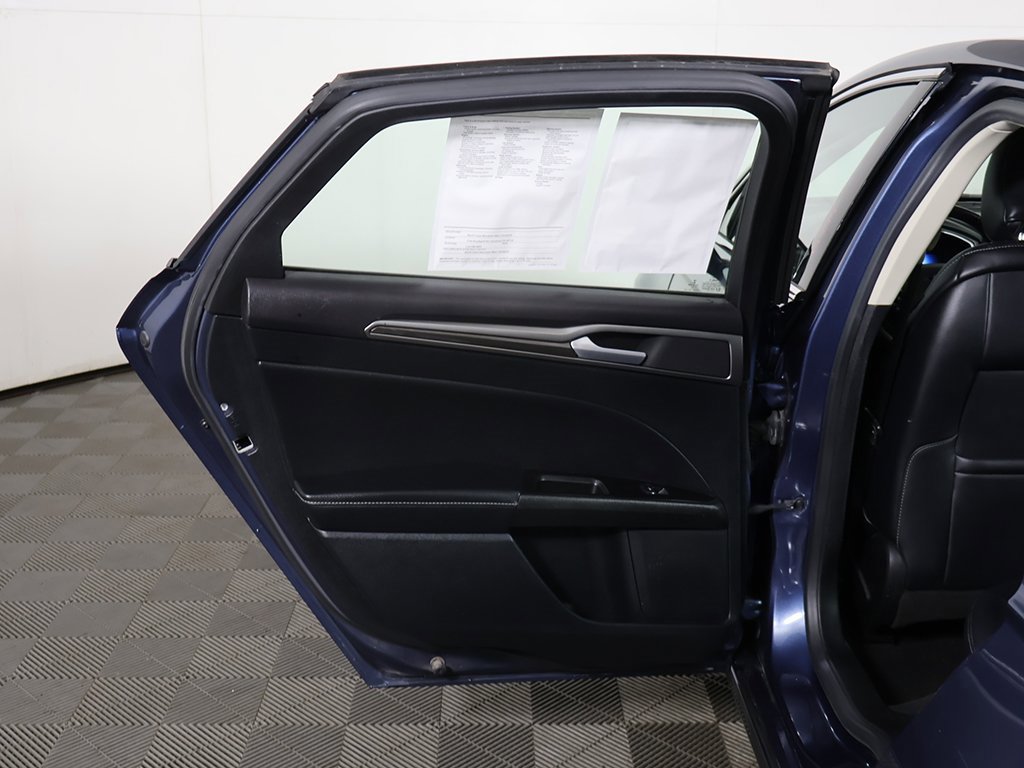 Used 2019 Ford Fusion SEL image 20