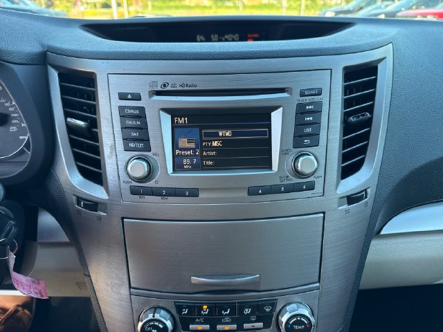 Used 2014 Subaru Outback 2.5i Premium w/ Moonroof Package AWD/4WD image 18