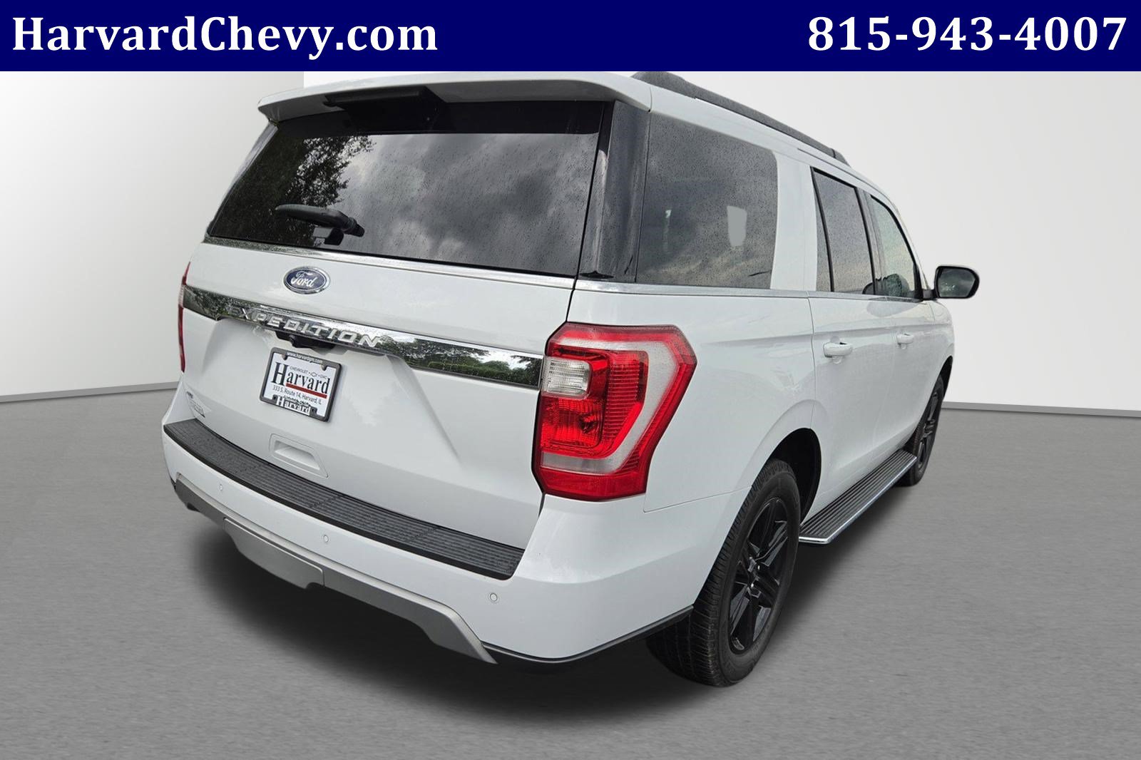 Used 2020 Ford Expedition XLT w/ Equipment Group 202A AWD/4WD image 4