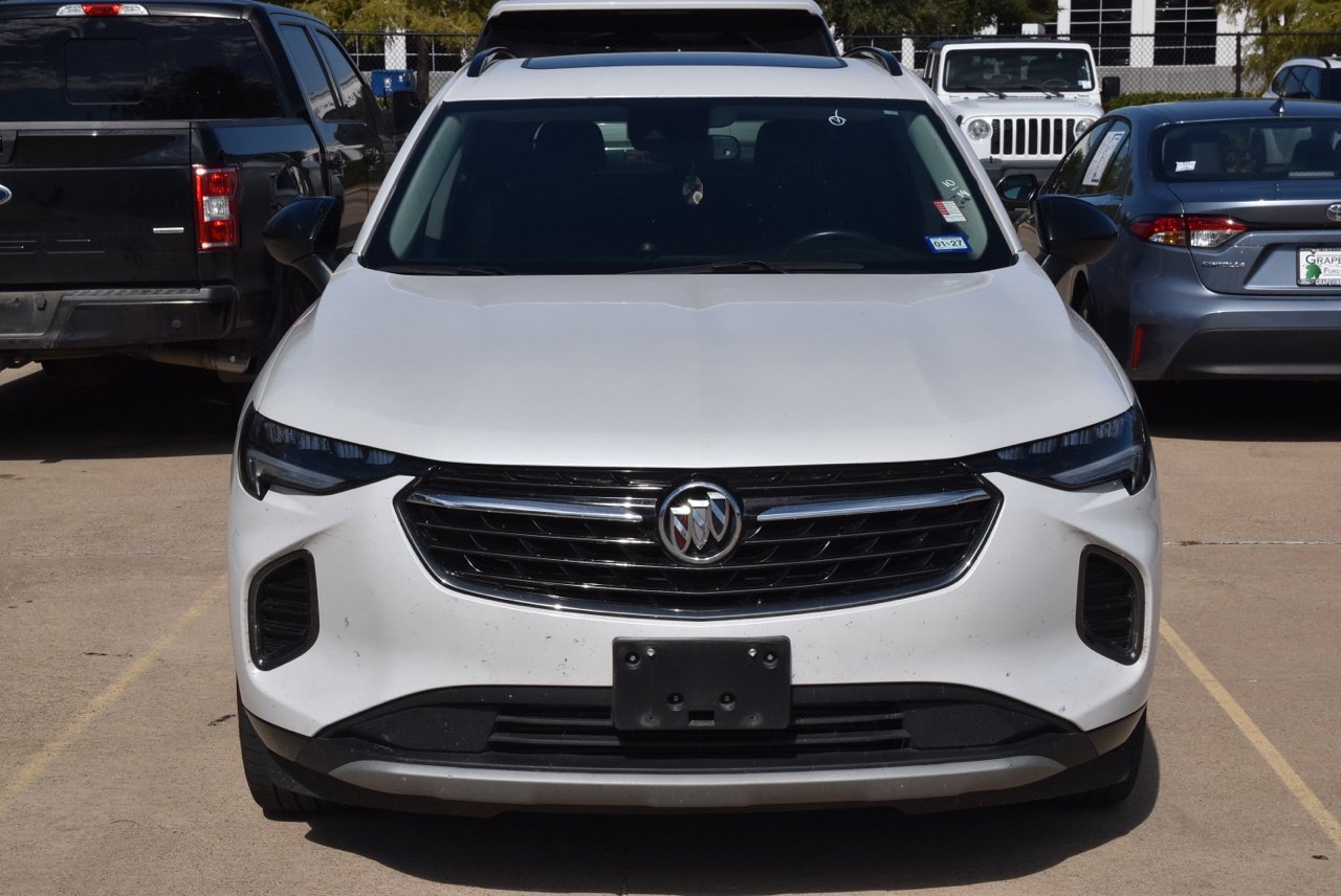 Used 2023 Buick Envision Essence w/ Sport Touring Package FWD image 3