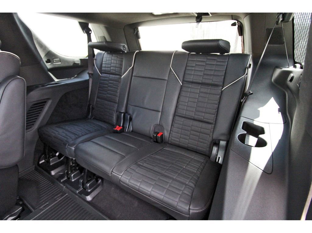 New 2026 Cadillac Escalade V w/ LPO, ONYX Package AWD/4WD image 13