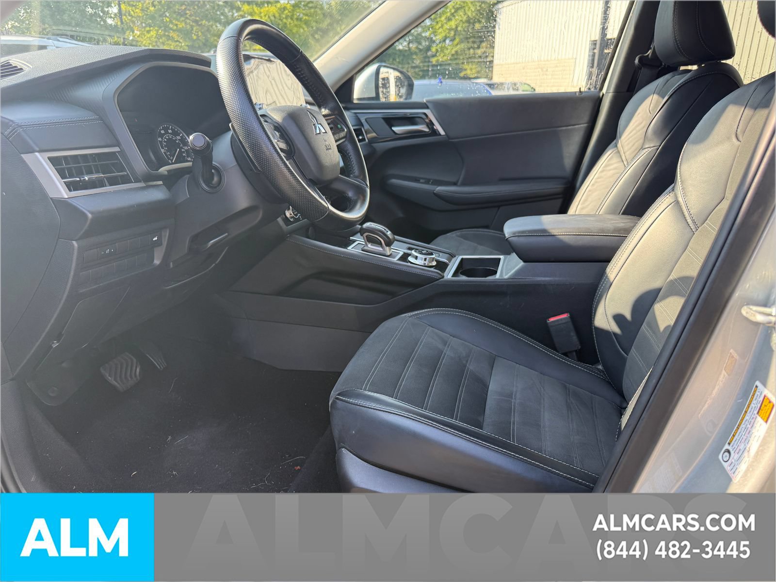 Used 2024 Mitsubishi Outlander SE FWD image 14