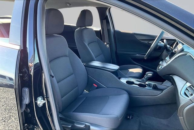 Used 2023 Chevrolet Malibu LT image 27