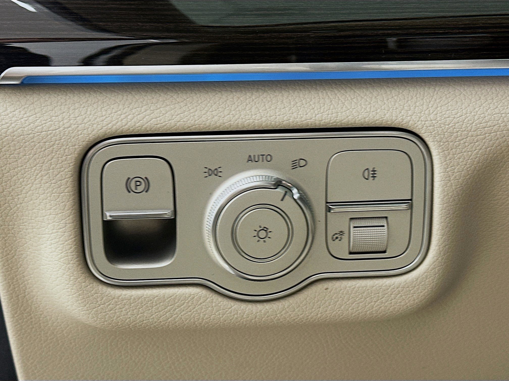 Certified 2026 Mercedes-Benz GLE 450 4MATIC image 10