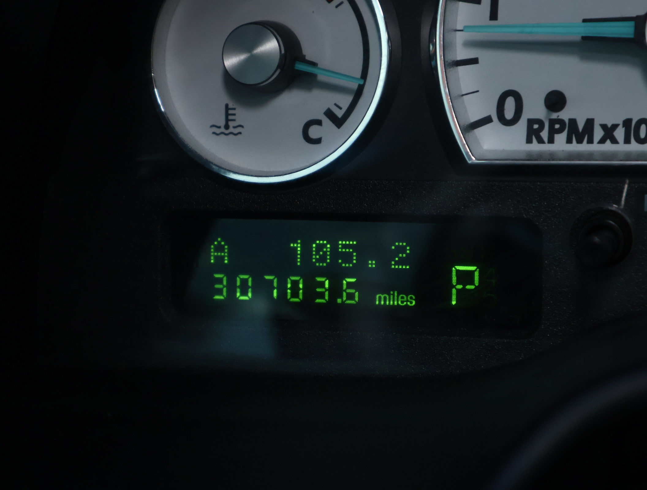 Used 2003 Ford Thunderbird RWD image 3