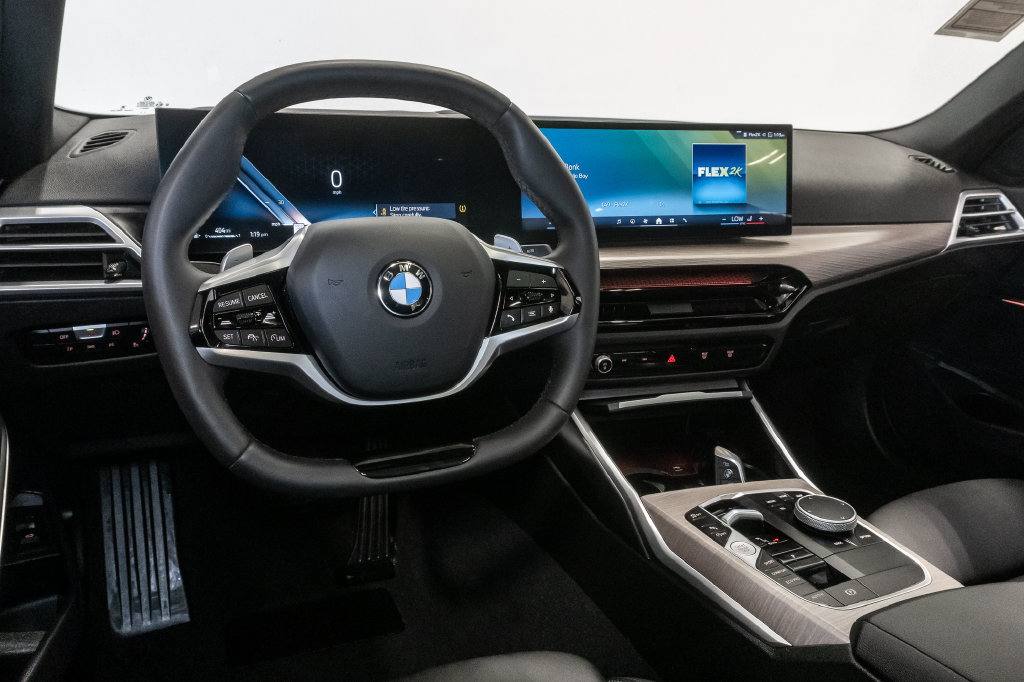 Used 2026 BMW 330i xDrive Sedan AWD/4WD image 7
