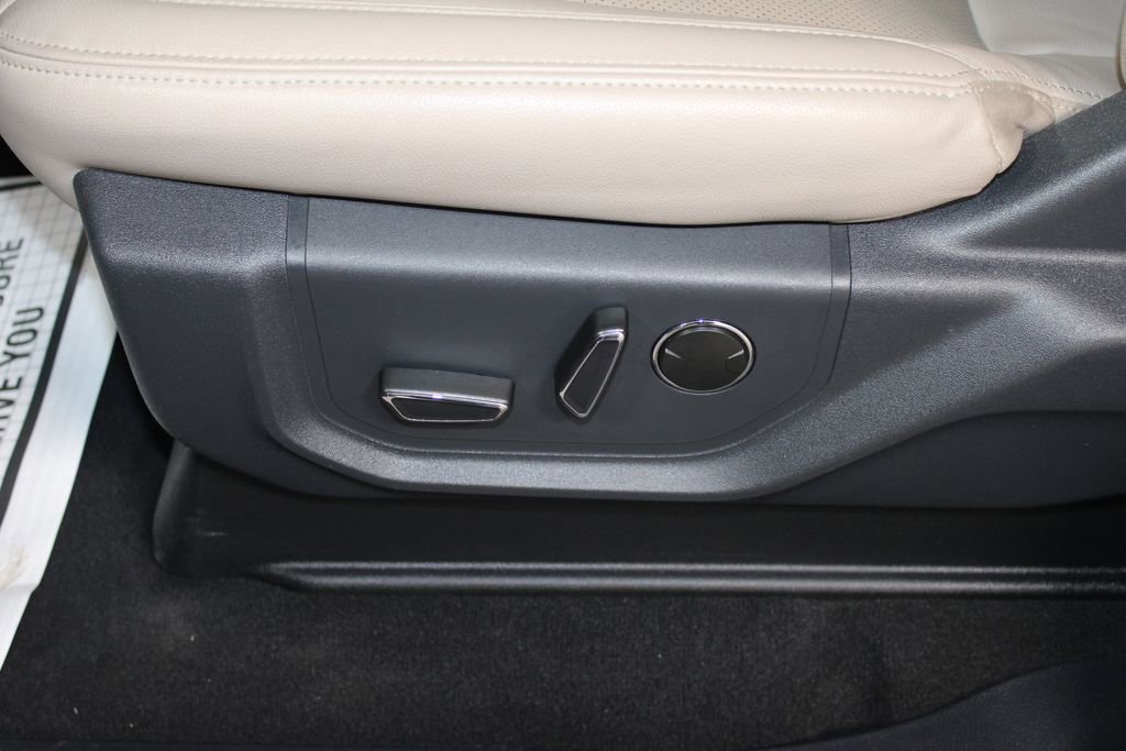 Used 2024 Ford Expedition Limited image 26