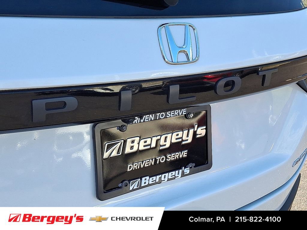 Used 2023 Honda Pilot Elite image 37