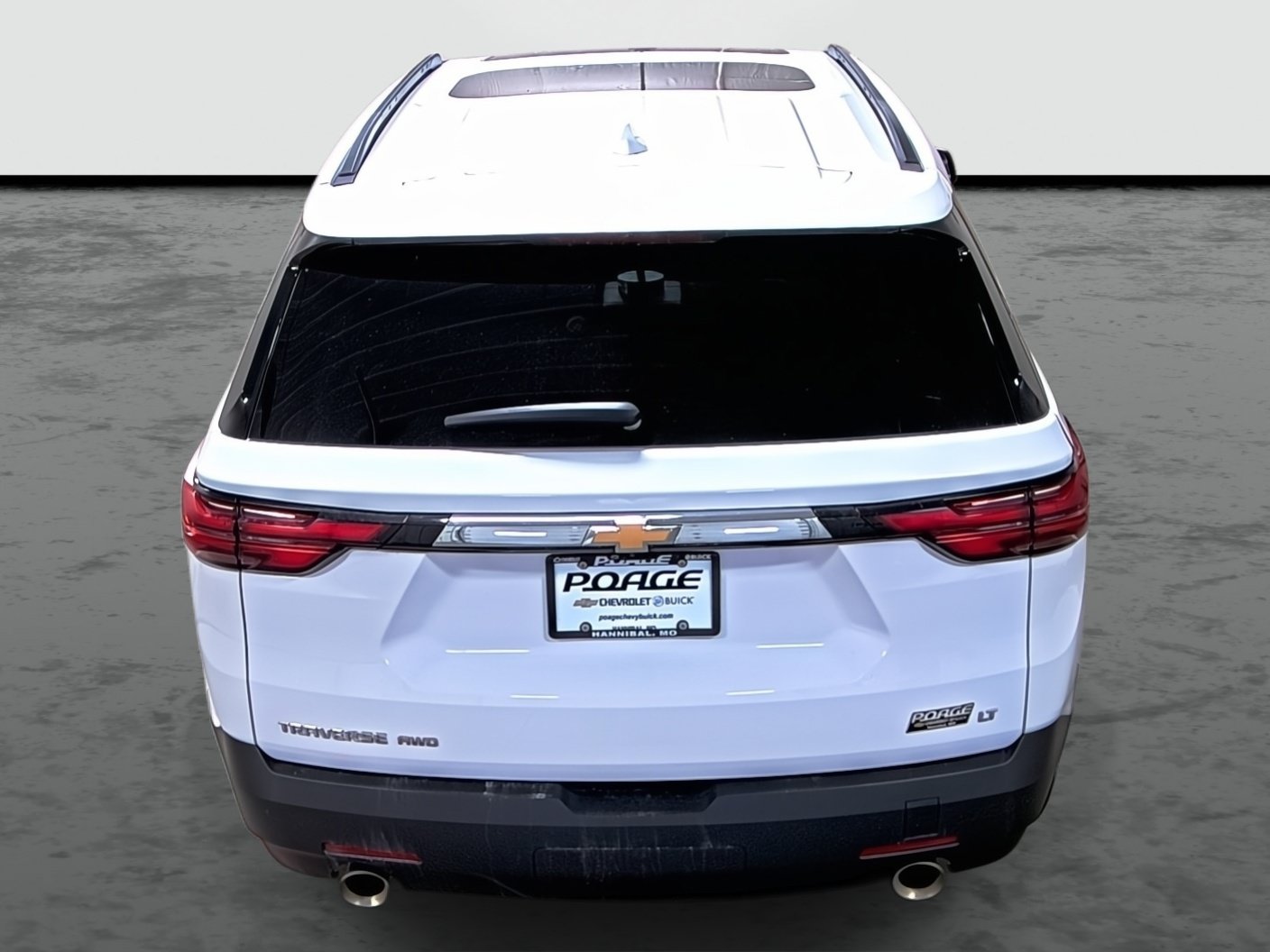 Used 2023 Chevrolet Traverse LT w/ LT Premium Package AWD/4WD image 3
