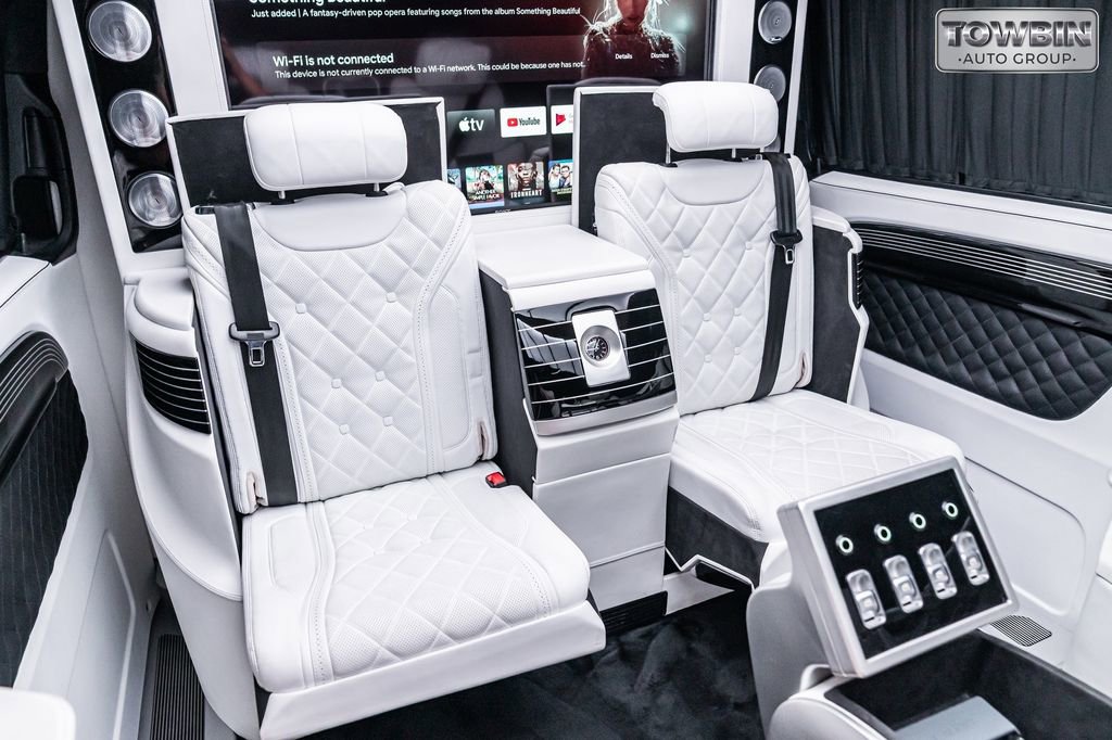 Used 2020 Mercedes-Benz Metris Passenger image 16