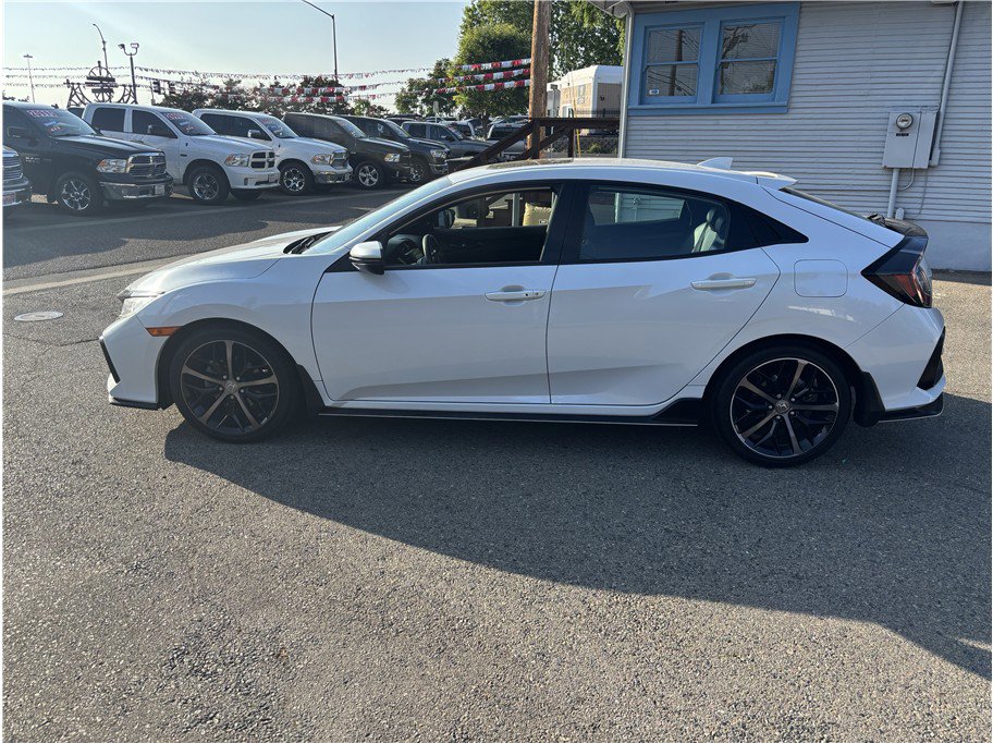 Used 2020 Honda Civic Sport Touring image 4