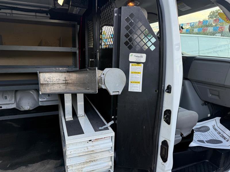 Used 2014 Ford E-150 and Econoline 150 E-150 w/ Power Group image 21