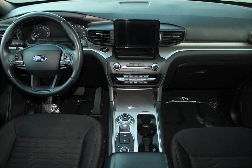 Used 2020 Ford Explorer XLT w/ Comfort Package image 18