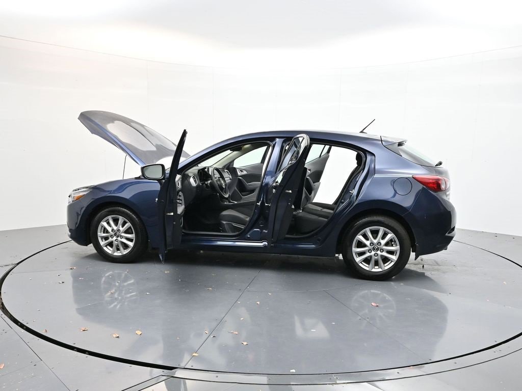 Used 2018 MAZDA MAZDA3 Sport image 28
