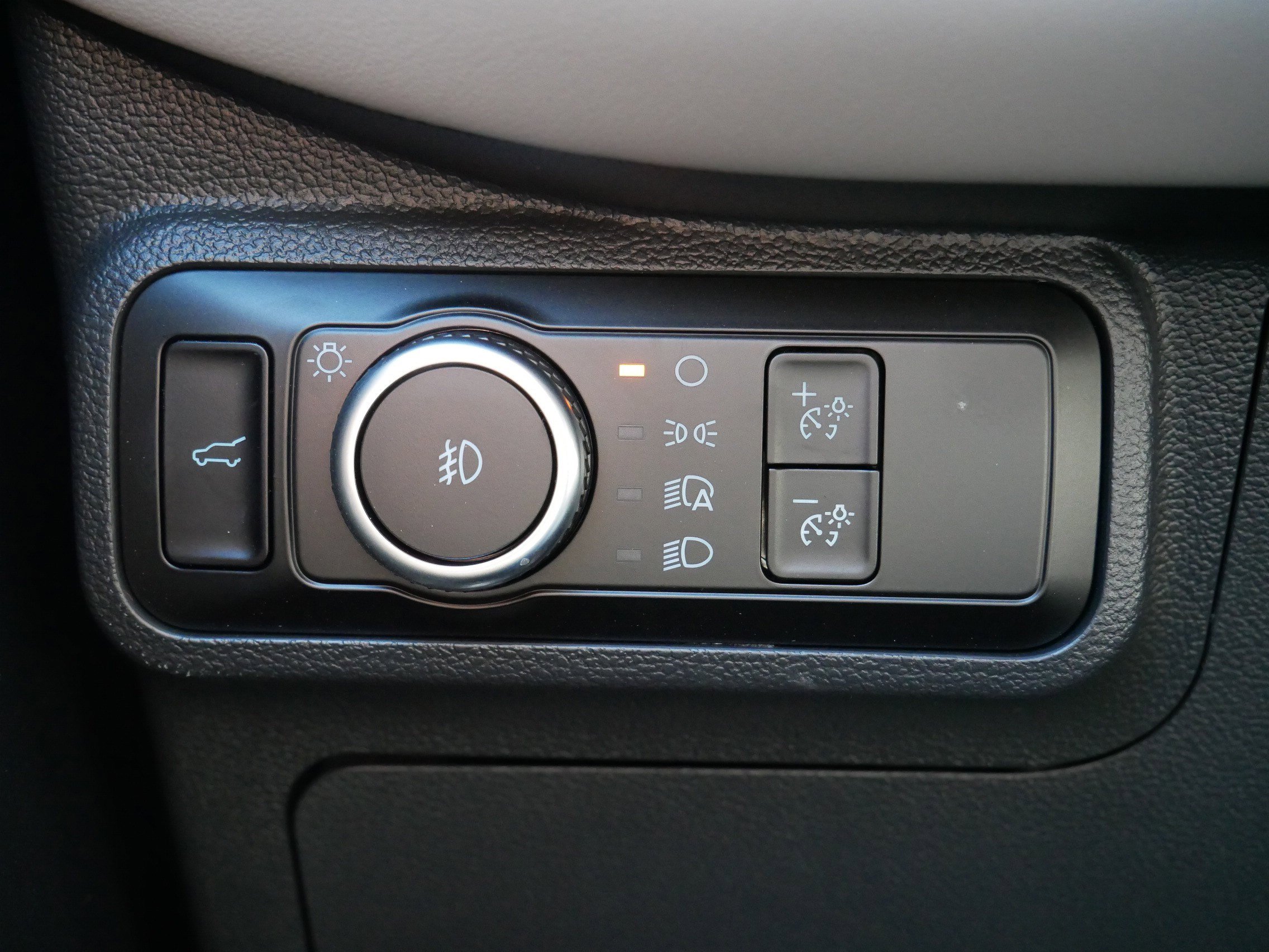 Used 2026 Ford Explorer Active w/ Active Comfort Package image 26