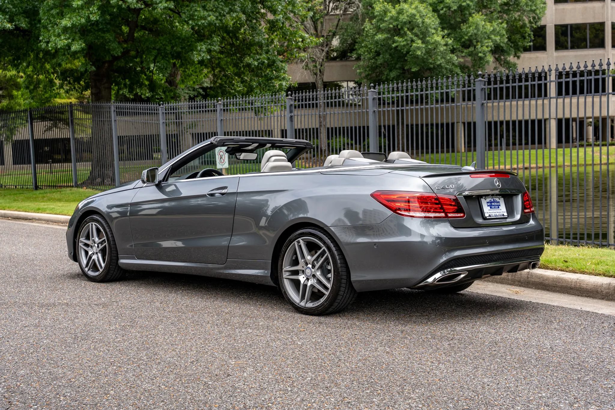 Used 2017 Mercedes-Benz E 400 Cabriolet w/ Premium 3 Package image 13