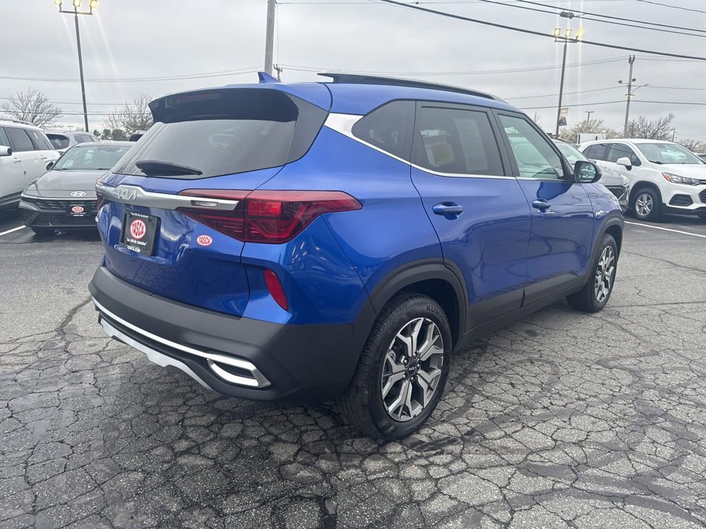 Used 2023 Kia Seltos EX AWD/4WD image 8