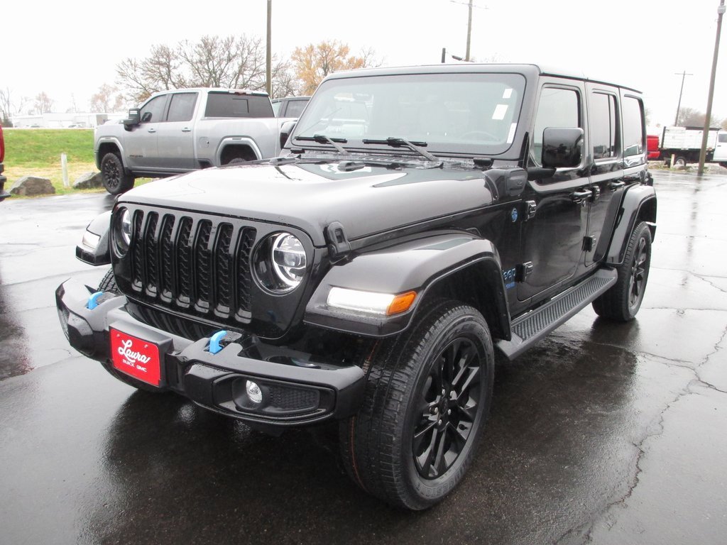 Used 2021 Jeep Wrangler Unlimited Sahara image 9