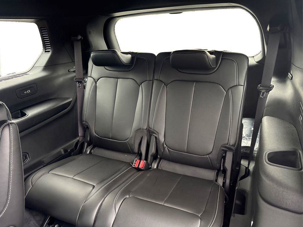New 2026 Jeep Grand Cherokee L Limited w/ Limited Altitude Package AWD/4WD image 29