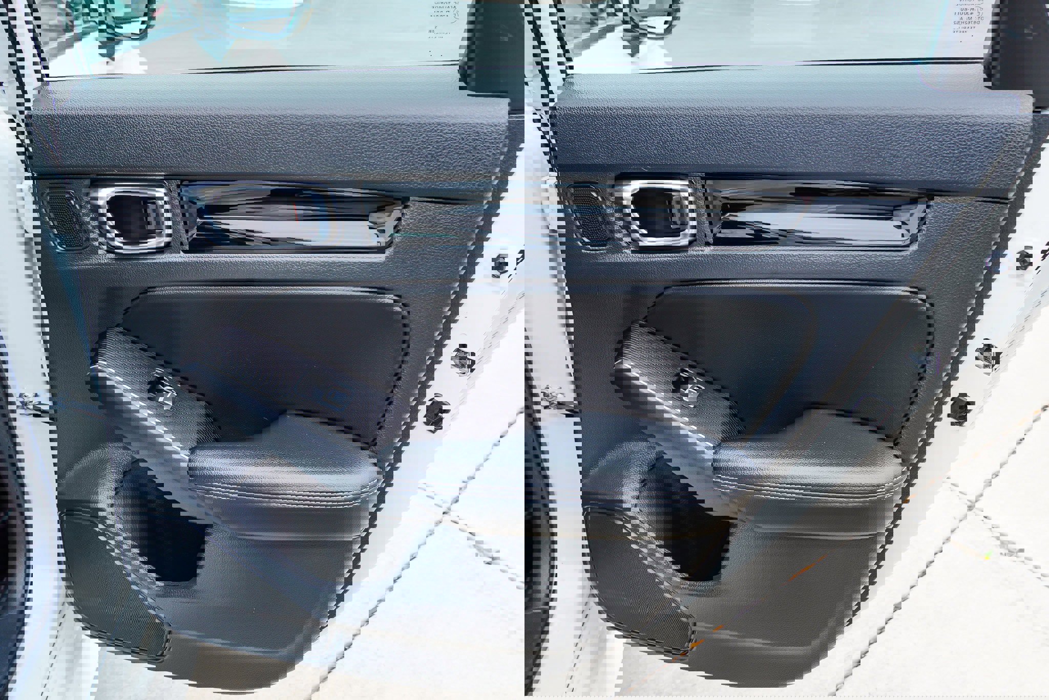 Used 2022 Honda Civic Touring image 29