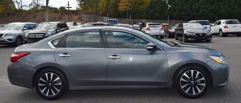 Used 2018 Nissan Altima 2.5 SV image 14