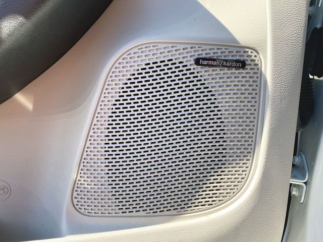 Used 2022 Chrysler Pacifica Limited image 24