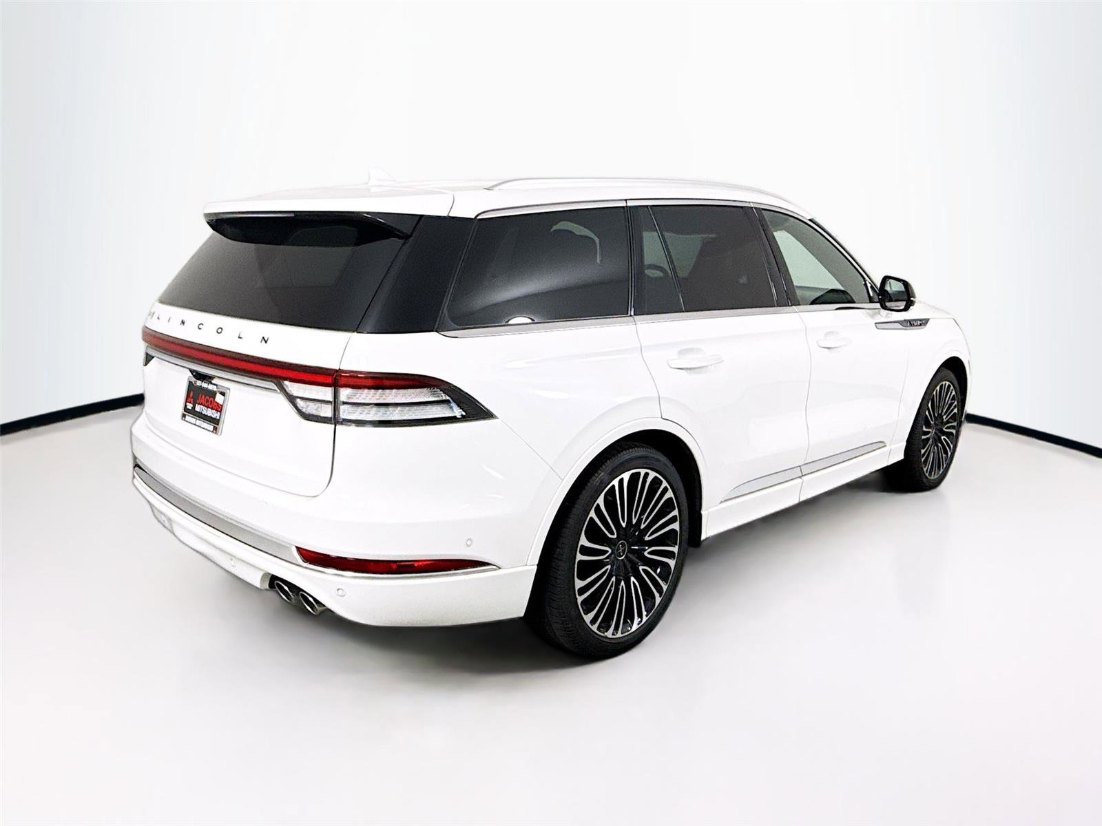 Used 2023 Lincoln Aviator Black Label w/ Dynamic Handling Package image 13